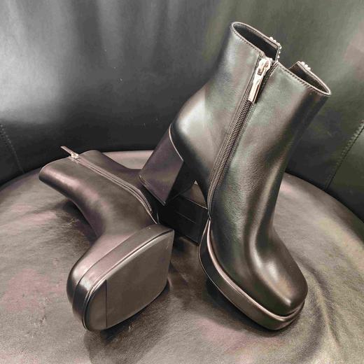 LFGJ凌介女鞋 时尚百搭小短靴 商品图3