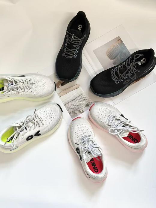 [小莉专属]【百元价格 | 千元配置✨】ONKE15代科技跑鞋，双层贾卡鞋面💥超临界鞋底发泡工艺❗ 5.6cm增高，显高显瘦！✅现仅169.9元 ❗高弹Q软如踩云朵☁全网性价比之W❗闭眼入不后悔！ 商品图1