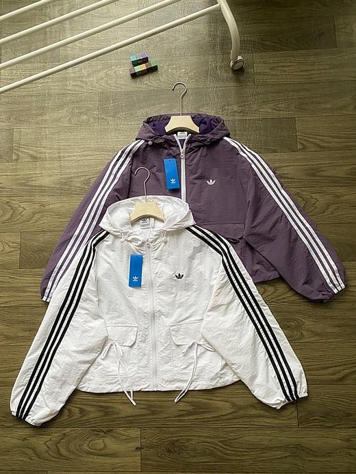 三YE草女防风防晒梭织连帽运动外套 商品图3