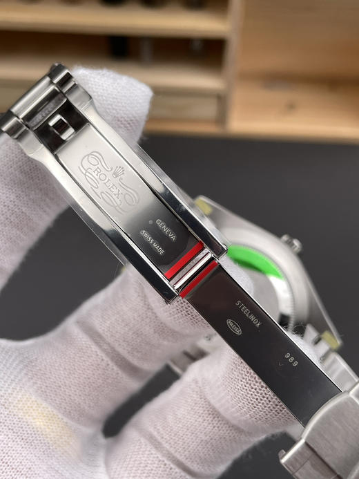 VS厂 蚝式恒动126000 最新款三色字面到货 黄色 蓝色 紫色3230机芯出货  认准腕表➕三码合一直径36mm-41mm腕表，斜边凌角边面钉，细节拉满 整个手表基于正品original原版开模❕ 商品图6