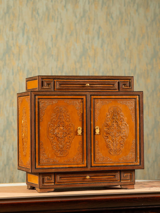 清	竹簧花卉纹紫檀边框文房箱 商品图0