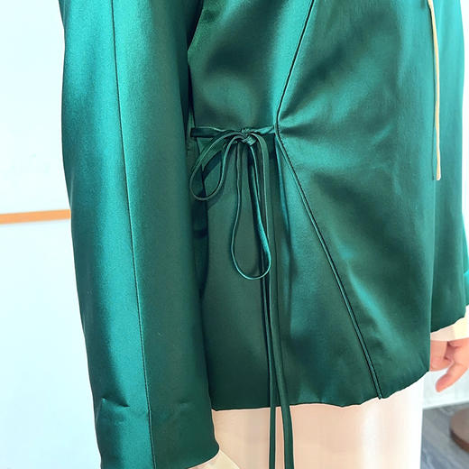 ST.SANLI【定制系列】新中式风格斜门襟珍珠扣薄棉服GA325Q02 商品图4