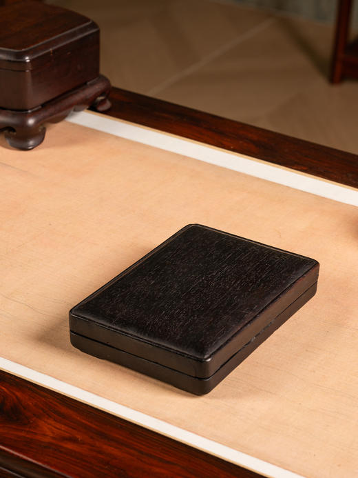 清中期 布袋纹长方端砚（红木砚盒） 商品图4