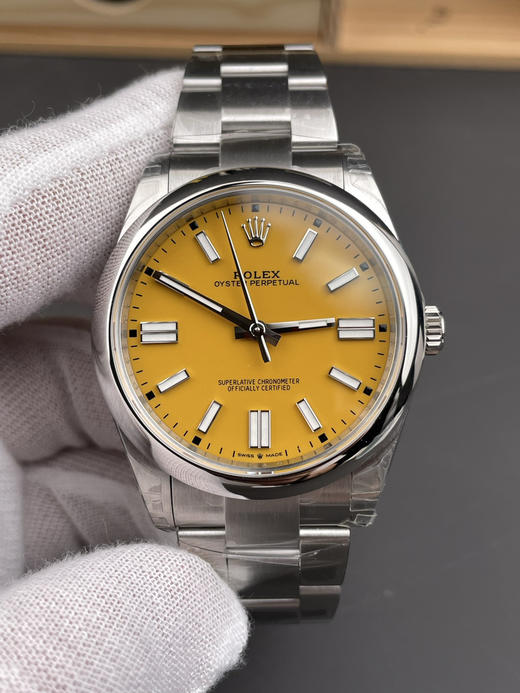 VS厂 蚝式恒动126000 最新款三色字面到货 黄色 蓝色 紫色3230机芯出货  认准腕表➕三码合一直径36mm-41mm腕表，斜边凌角边面钉，细节拉满 整个手表基于正品original原版开模❕ 商品图1