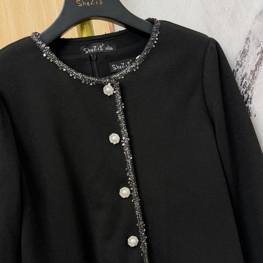 奢姿大码女装2025冬季胖妹妹时尚小香风外套气质百褶设计半裙套装9954994384 商品图3