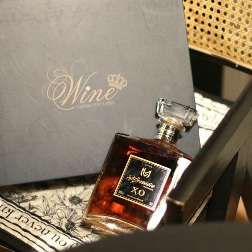 疯抢中！！【送精美礼盒+2个冰川酒杯】【法国进口】亚历山大绅士XO白兰地 700ml/瓶 商品图7