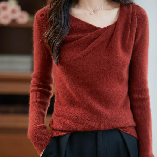 「自」全新升级【铂金会员220/天猫289/差价69】(10502)洛诗琳新款不规则100羊毛衫2025秋冬新款褶皱斜领针织上衣 商品图2