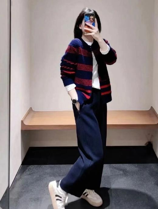 【高品质私服】【复古撞色条纹针织开衫】甄选100%羊毛，触感细腻且带有一定的厚度，具有良好的弹性和透气性【无标出货 介意慎拍】WD 商品图4