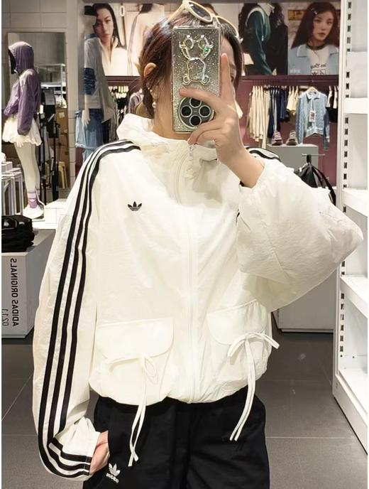 三YE草女防风防晒梭织连帽运动外套 商品图1