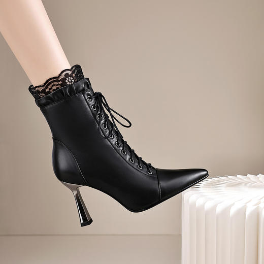 【预售5天】秋冬季尖头高跟短靴女真皮时尚蕾丝边细跟马丁靴女靴HFE&F63-1 商品图0