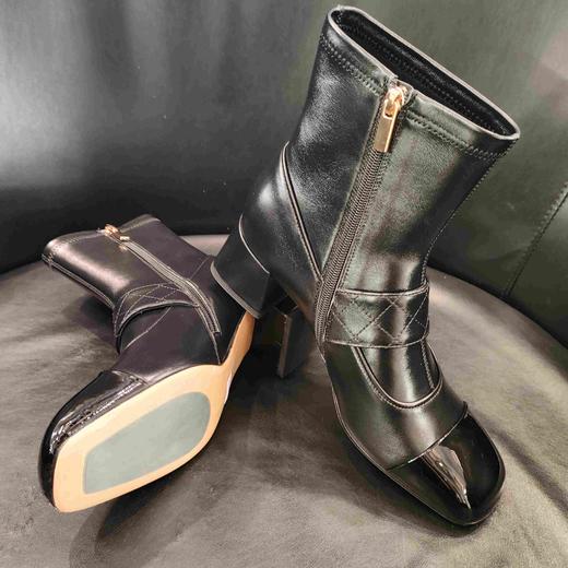 LFGJ凌介女鞋 时尚百搭小短靴 商品图3