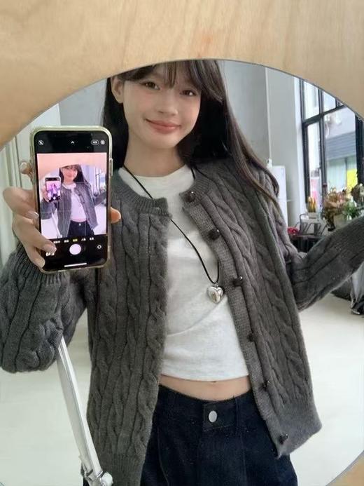 【YW】无忧购软糯麻花针织开衫新款宽松韩系慵懒毛衣长袖上衣8233（截单后3-5天发货） 商品图4