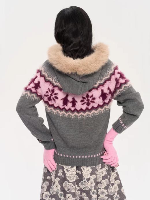 heris/H53102/企鹅朋友提花毛衣外套 商品图4