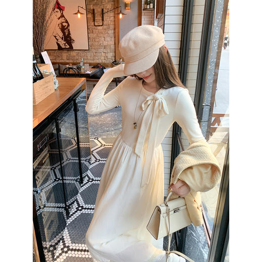 【169元任选2件】现货！杏色领口侧边蝴蝶结长裙 商品图2