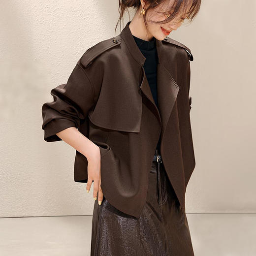 【限时秒杀】西遇短款风衣外套女冬季新款摩登复古咖色廓形翻领夹克SS051746 商品图0