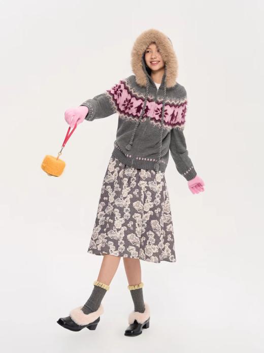 heris/H53102/企鹅朋友提花毛衣外套 商品图2