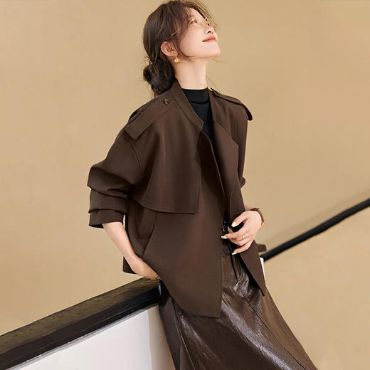 【限时秒杀】西遇短款风衣外套女冬季新款摩登复古咖色廓形翻领夹克SS051746 商品图1