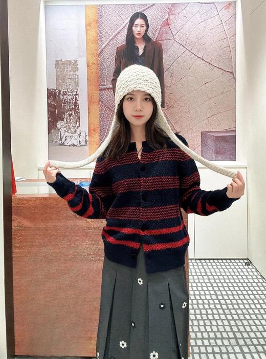 【高品质私服】【复古撞色条纹针织开衫】甄选100%羊毛，触感细腻且带有一定的厚度，具有良好的弹性和透气性【无标出货 介意慎拍】WD 商品图0