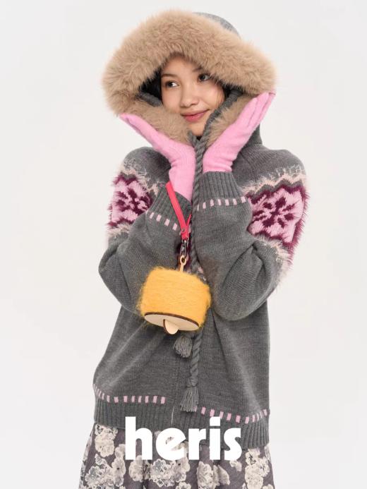 heris/H53102/企鹅朋友提花毛衣外套 商品图3