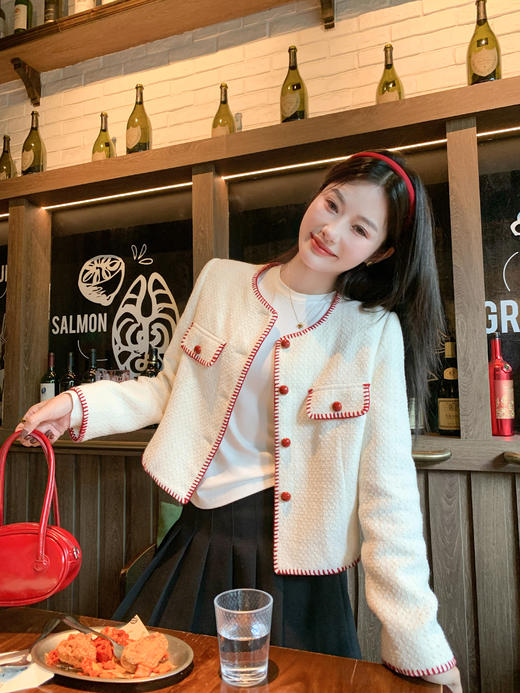 <曾小咸推荐>现货秒杀！微信超特价！ 小香风撞色米白色长袖外套 日常289.99 立减150 秒杀139.99！ 商品图10