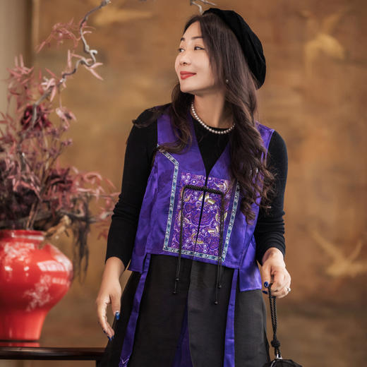 【林栖设计小店】（现货）马面裙改良马夹国风三蓝绣花2026早春新款外套女1961135 商品图1