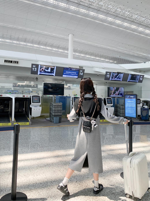 <曾小咸推荐> 现货秒杀！微信超特价！灰色polo领长袖连衣裙 日常199.99 立减90 秒杀109.99！ 商品图10