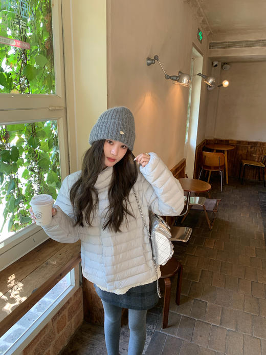 Read Nameless /排骨羽绒服蓝色+白色雪花木耳边打底衫+蓝色格子裙 2025/11/1 商品图0