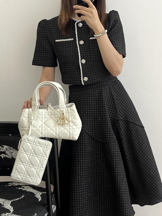 迪奥-Toujours 字母吊坠系带开合 单肩斜挎包菜篮子（HH） 商品图9