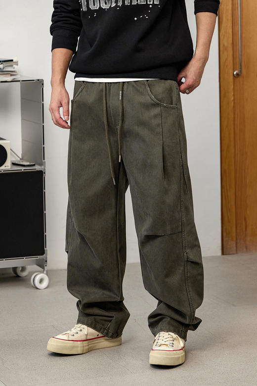 徐太浪【立体裁剪 褶皱感】军绿色休闲裤男秋冬宽松直筒裤子长裤 商品图4