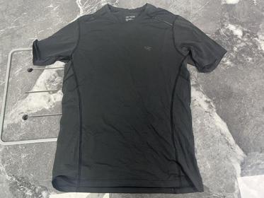 瑕疵ARC'TERYX/始祖鸟 Motus SL 男士轻量透气速干短袖T恤 26837