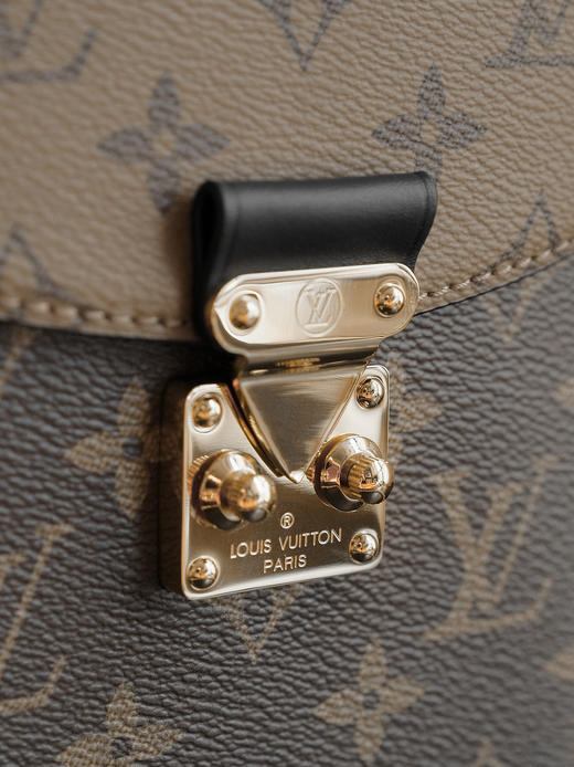 M82465-驴家 𝐂𝐀𝐌𝐄𝐑𝐀 𝐁𝐎𝐗 反转拼色软盒子（DG*MM） 商品图3