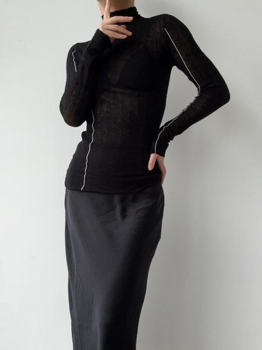 DONSEE10｜DS10AW2522-A 墨影黑 肌理线迹高领上衣 商品图5