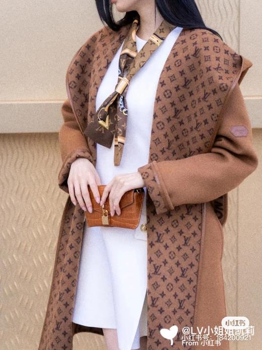 【只可换码，不退货】GY25-驴家焦糖色小花长款秋冬经典款羊毛大衣（SZX*MM） 商品图6