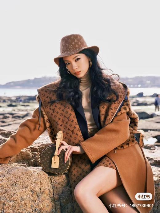 【只可换码，不退货】GY25-驴家焦糖色小花长款秋冬经典款羊毛大衣（SZX*MM） 商品图4