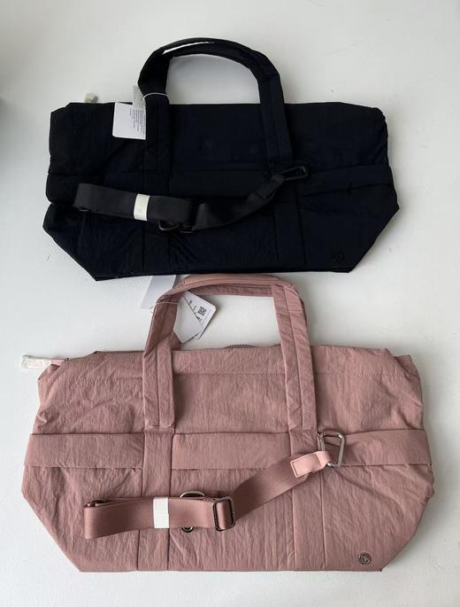 YB08-露露乐蒙大容量旅行包（EJ） 商品图0