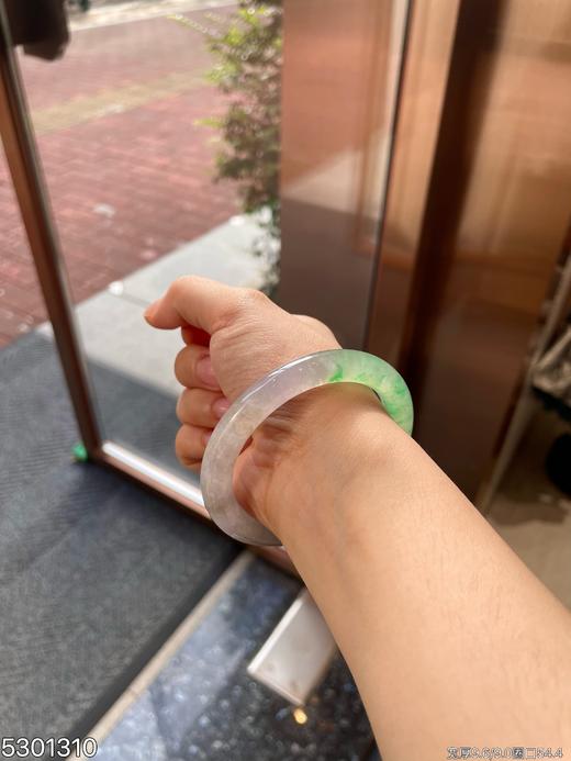 冰近高冰种春带彩圆镯【5301310】圈口54.4~具体价格微信咨询 商品图5