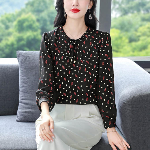 KQLE333N3313 网纱打底衫女秋冬2025年新款中年妈妈洋气t恤女保暖圆领花色长袖 商品图0