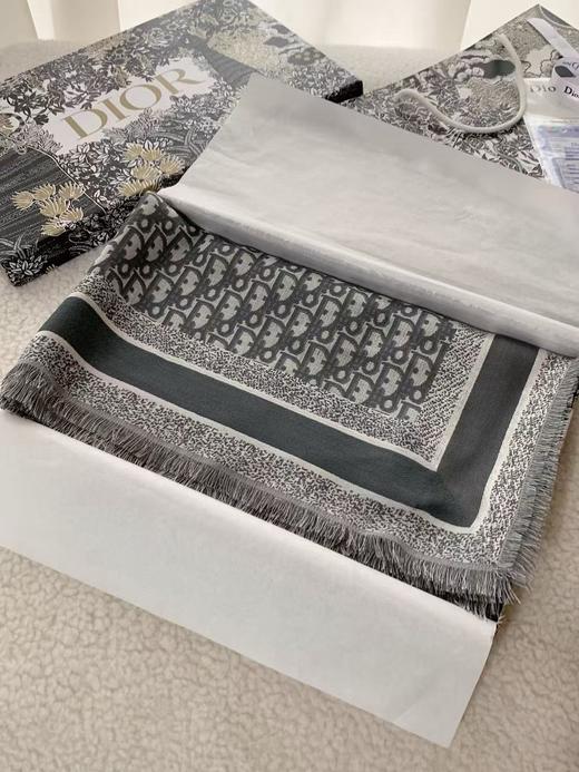 WJ29-迪奥 印花字母时尚优雅 羊毛 披肩（KISS*MM） 商品图1