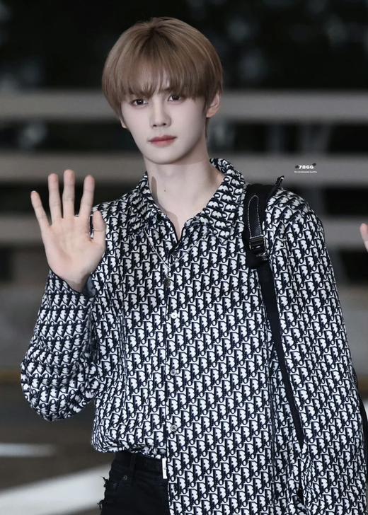 迪奥 2025FWOblique提花针织衬衫（DY） 商品图3