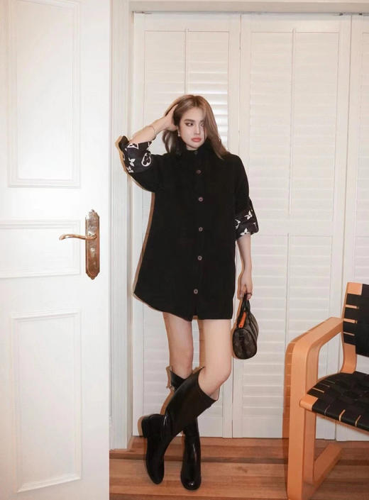 【只可换码，不退货】GY37-驴家黑色中花衬衫款羊毛秋冬大衣（SZX*MM） 商品图1