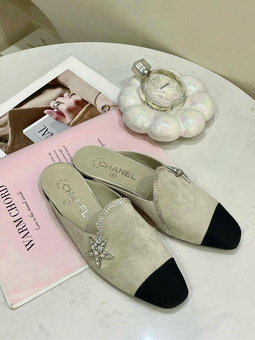 Chanel 拼色 麂皮 星星钻扣 半拖鞋 商品图0