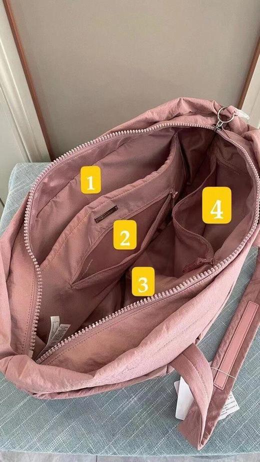 YB08-露露乐蒙大容量旅行包（EJ） 商品图4