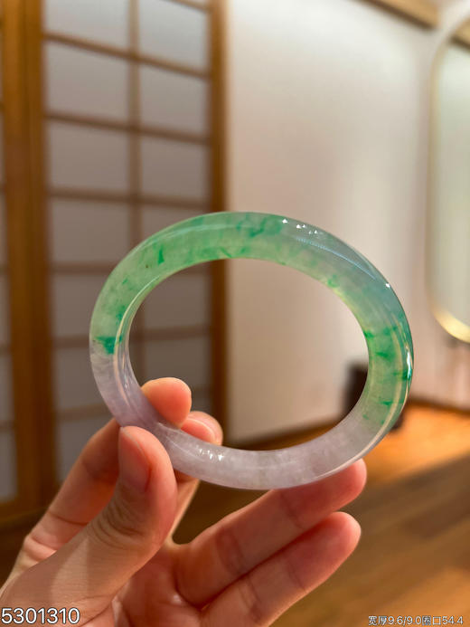 冰近高冰种春带彩圆镯【5301310】圈口54.4~具体价格微信咨询 商品图2