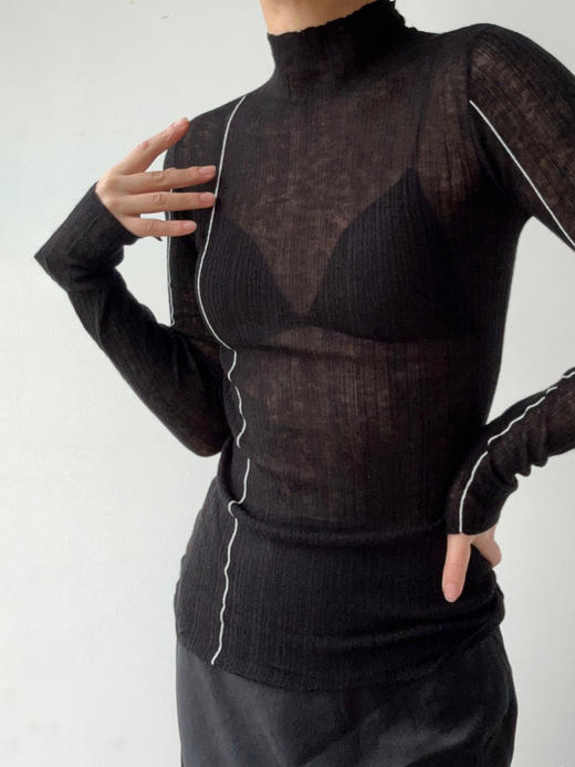 DONSEE10｜DS10AW2522-A 墨影黑 肌理线迹高领上衣 商品图9