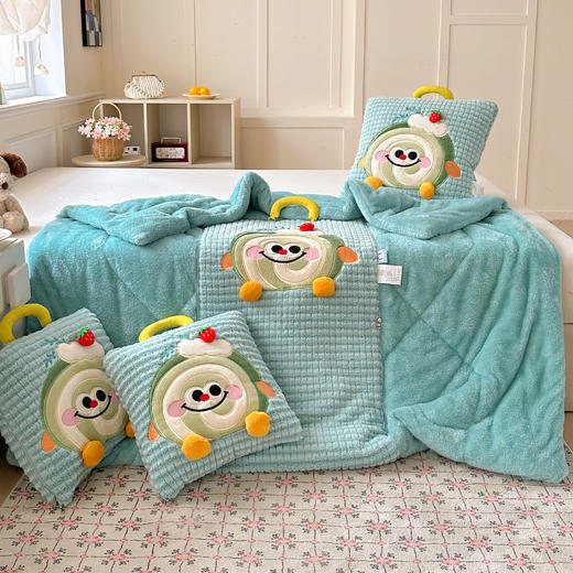 【二合一多功能抱枕毯】北极绒刺绣抱枕被 车载、沙发、办公室可折叠抱枕毯 商品图7