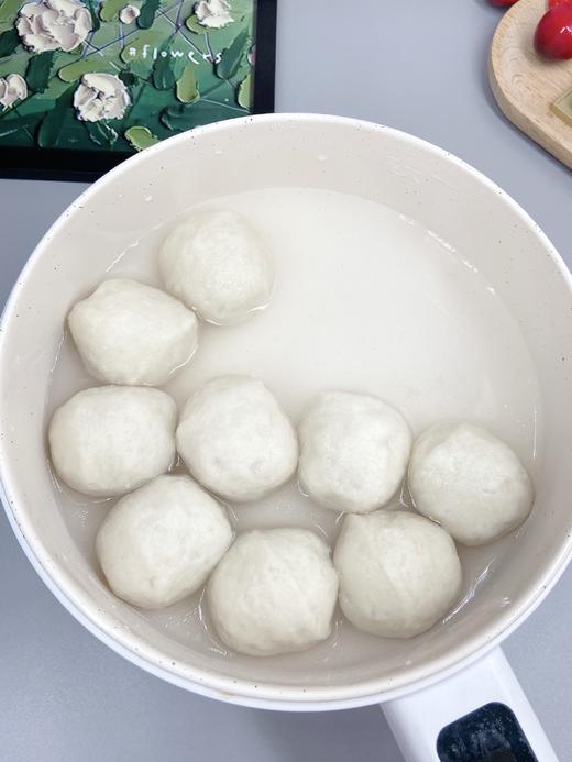 😋全网热销10W+品牌直发【秋官郎福州鱼丸】“小小鱼丸|大有乾坤🧆秉承匠心工艺|💥打造正宗福州味！ ✅鱼糜+猪肉≥45% ✅颗颗饱满|色泽洁白👏 商品图3