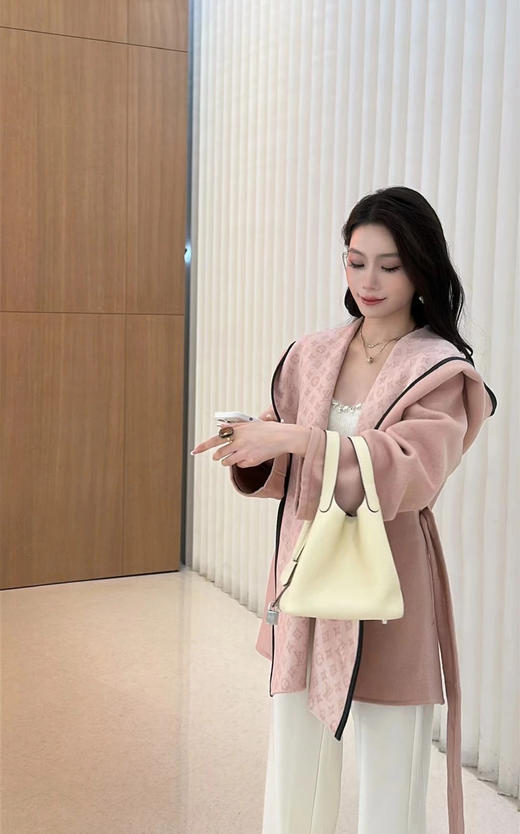 【只可换码，不退货】GY36-驴家干枯玫瑰粉小花短款秋冬新款羊毛大衣（SZX*MM） 商品图2