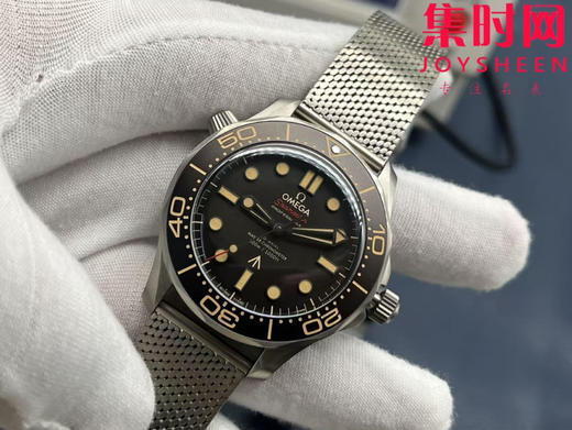 全新升级 匠心传承 欧米茄OMEGA VS海马300米系列 VS无暇赴死 邦德007-无暇赴死 全钛V4版 丹东8806一体机 男士腕表 表径42mm 商品图2