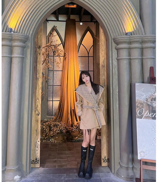 【只可换码，不退货】GY21-驴家驼蓝小花短款秋冬经典款羊毛大衣（SZX*MM） 商品图1