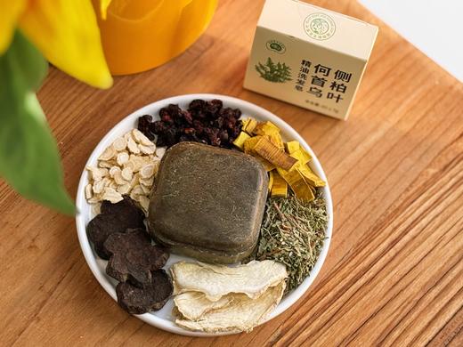 现货 何首乌侧柏叶精油洗发皂 植物本草冷制皂 100克 商品图6